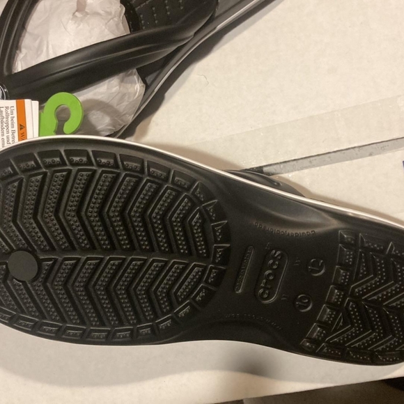 Sandals - Picture 3 of 3